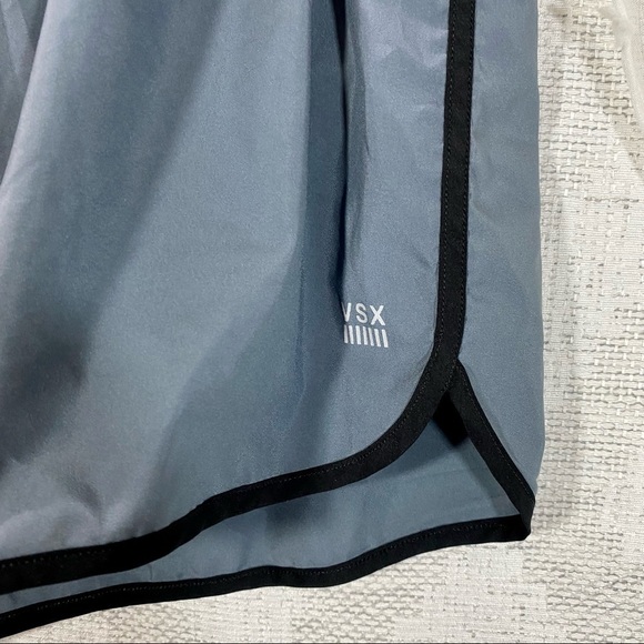 Victoria’s Secret sport the player run short grey size M - Picture 2 of 5